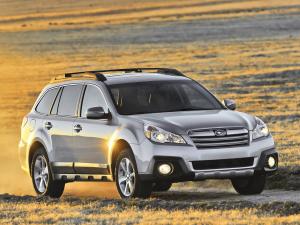 Subaru Outback 2.5i 2012 года (US)